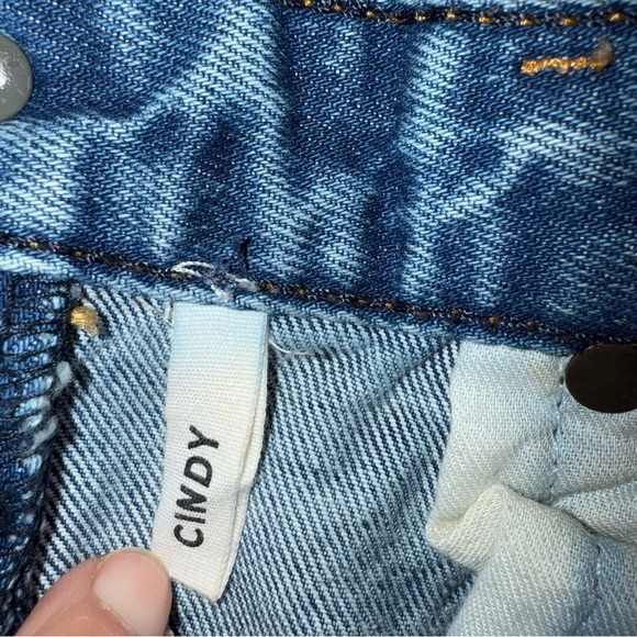 GRLFRND Cindy Denim Shorts Raw Hem Jean Medium Wash Size 27 - Picture 3 of 4